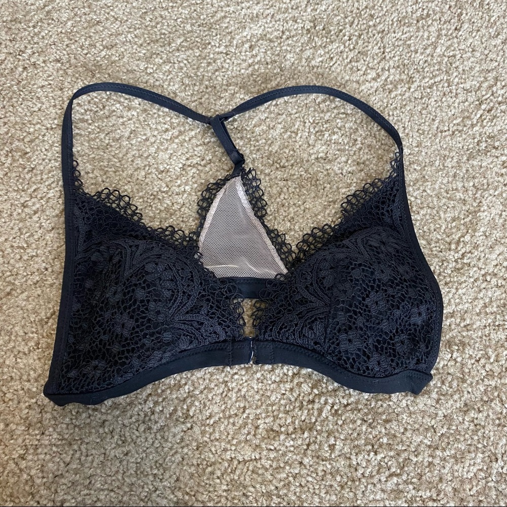 VS l lace bralette